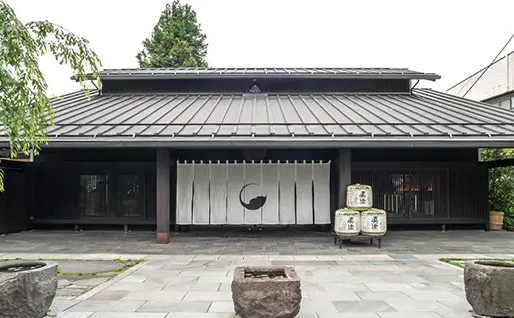 宮坂醸造の外観